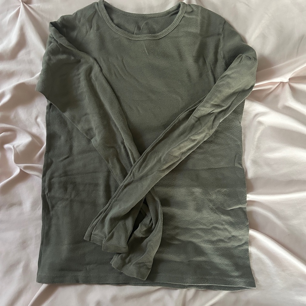 Brandy Melville Green Fitted Long Sleeve T-Shirt